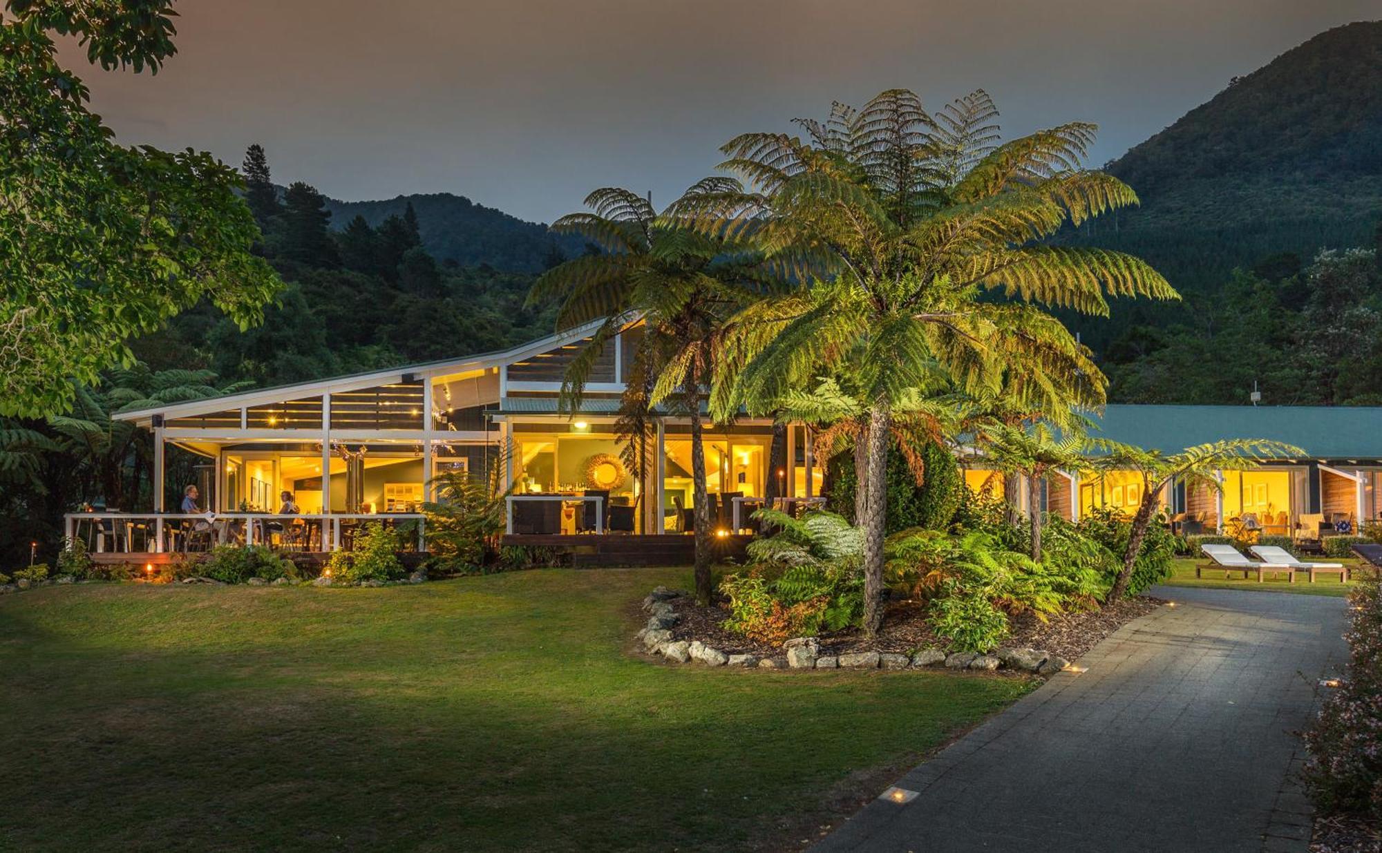 Raetihi Lodge Kenepuru Sounds Exterior photo